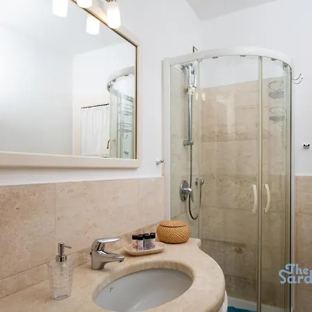 Sunset Blue Escape Apartment *